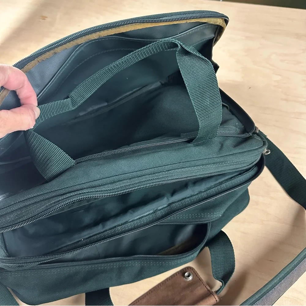 Eddie Bauer travel bag